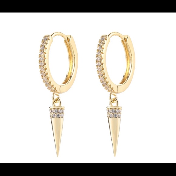 *NEW* 18k Spike Circle Hoop Earrings - Picture 2 of 5